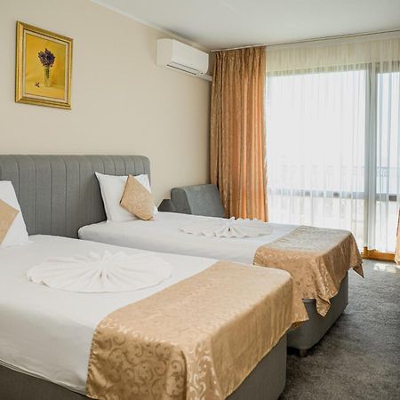 Paradise Hotel & Relax Center Поморие Екстериор снимка