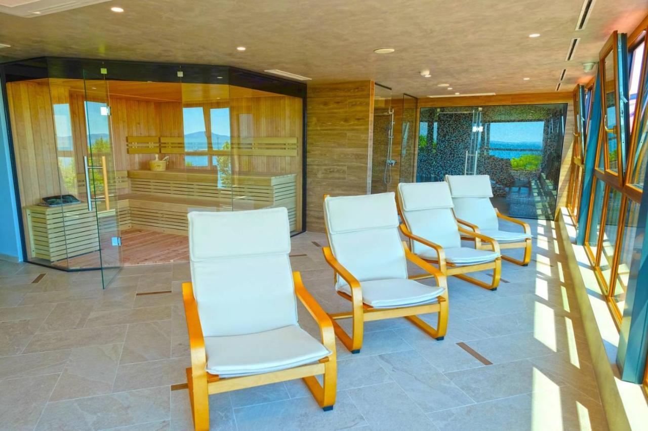 Paradise Hotel & Relax Center Поморие Екстериор снимка
