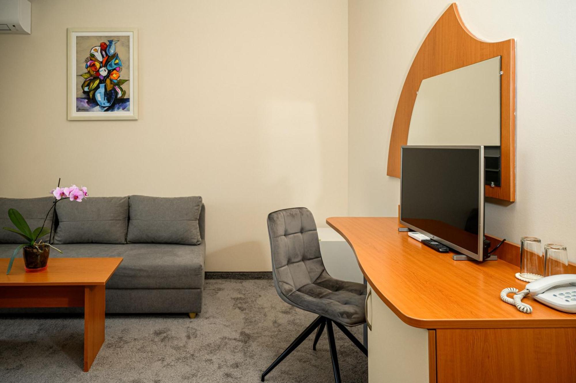 Paradise Hotel & Relax Center Поморие Екстериор снимка