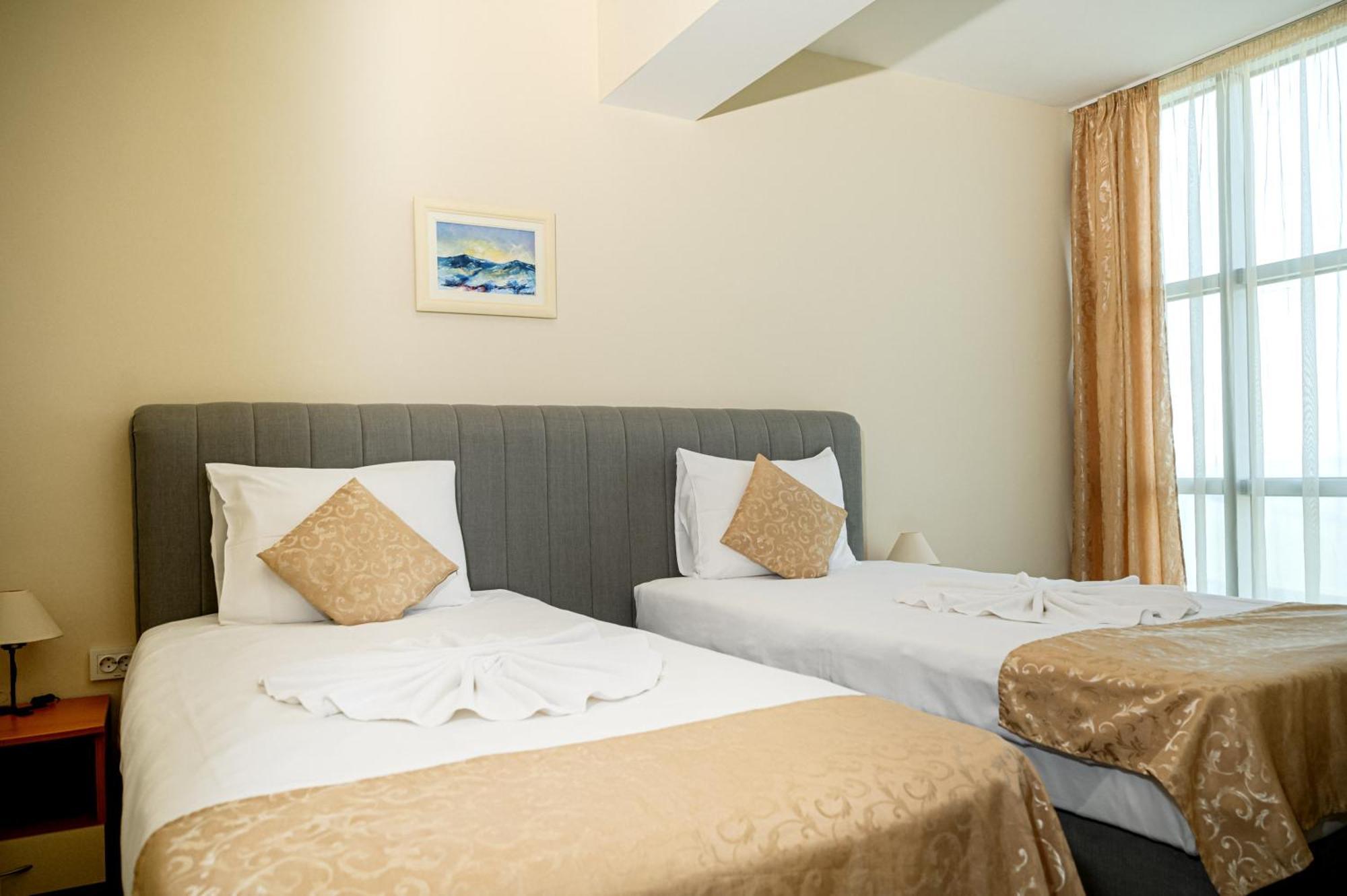 Paradise Hotel & Relax Center Поморие Екстериор снимка