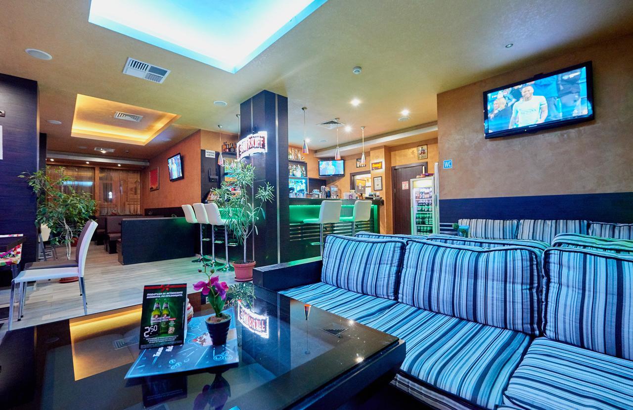 Paradise Hotel & Relax Center Поморие Стая снимка
