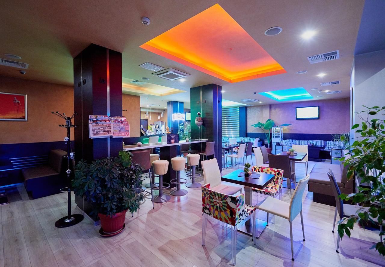 Paradise Hotel & Relax Center Поморие Стая снимка
